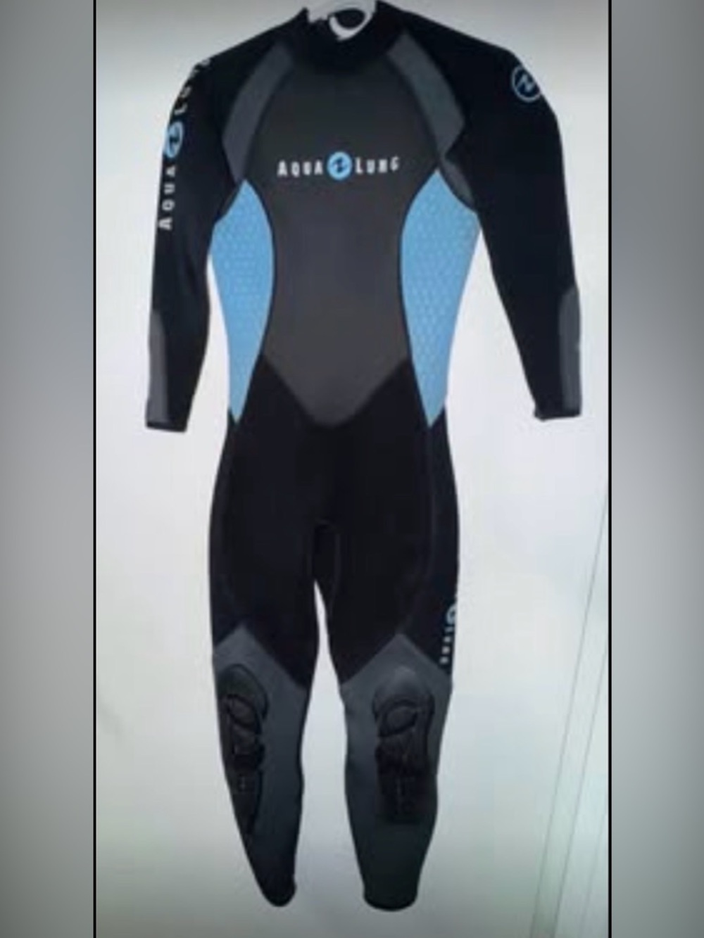 Aqua 3mm Black and Blue Aquaflex Wetsuit Sleeve